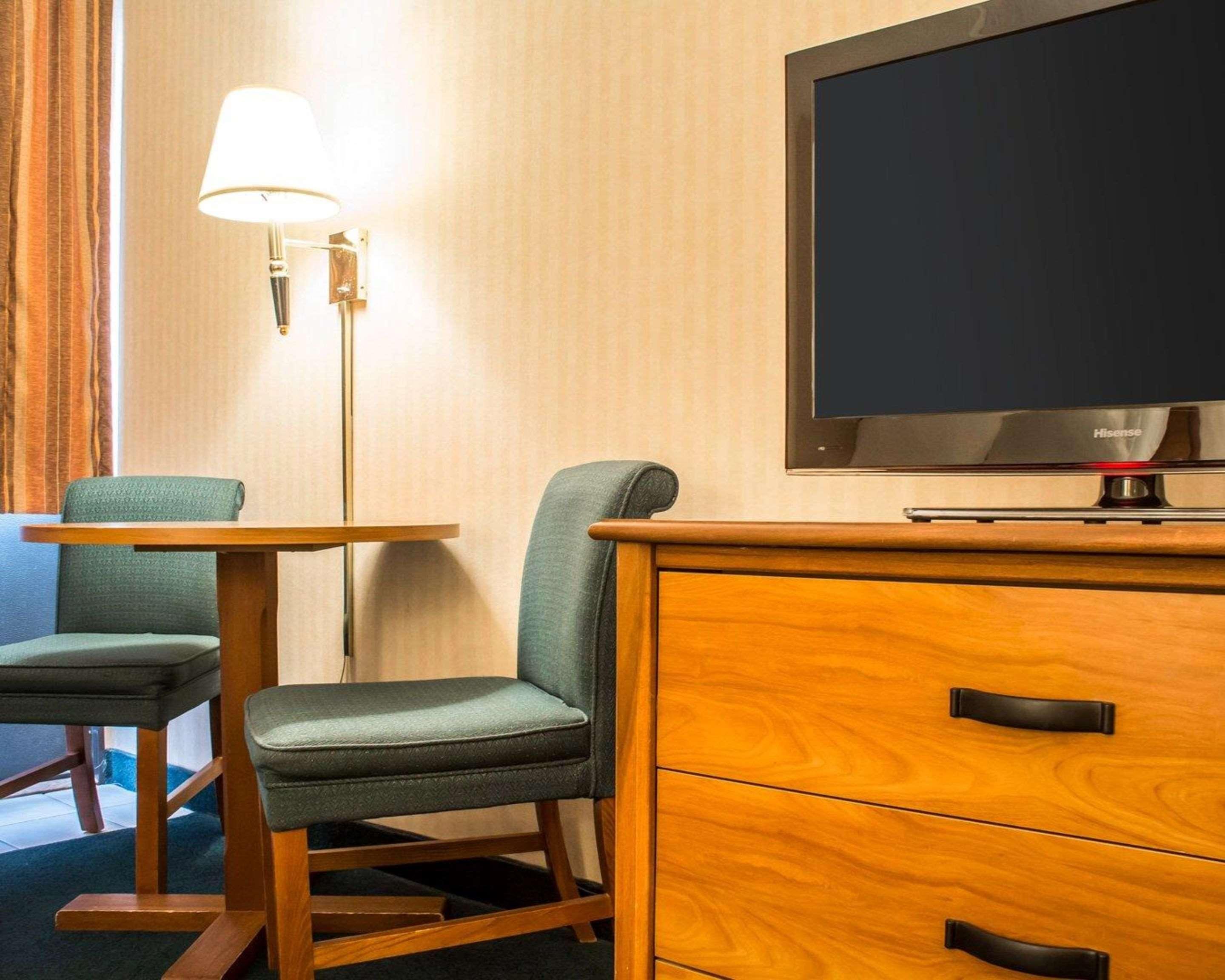 Comfort Inn Binghamton I-81 Экстерьер фото