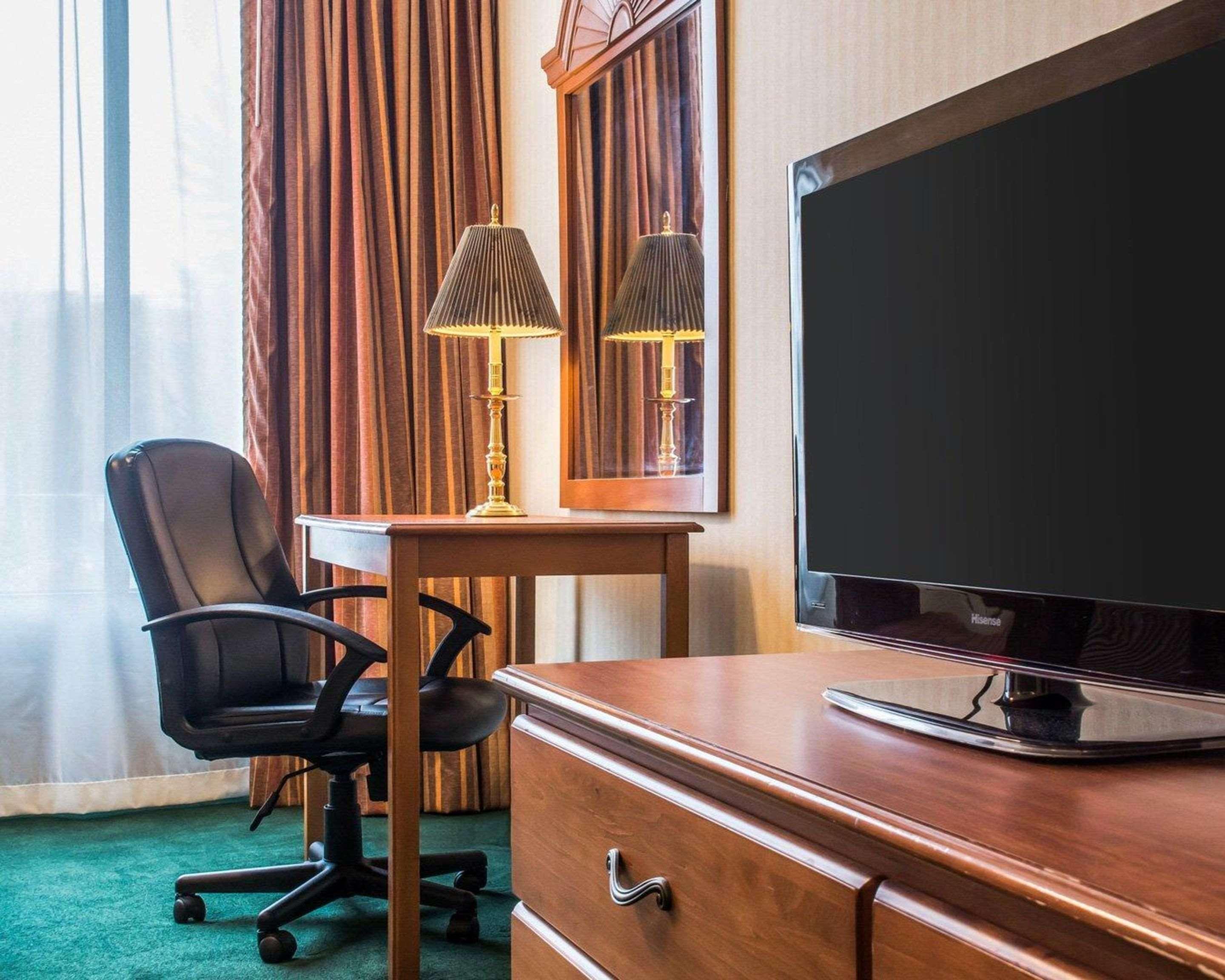 Comfort Inn Binghamton I-81 Экстерьер фото