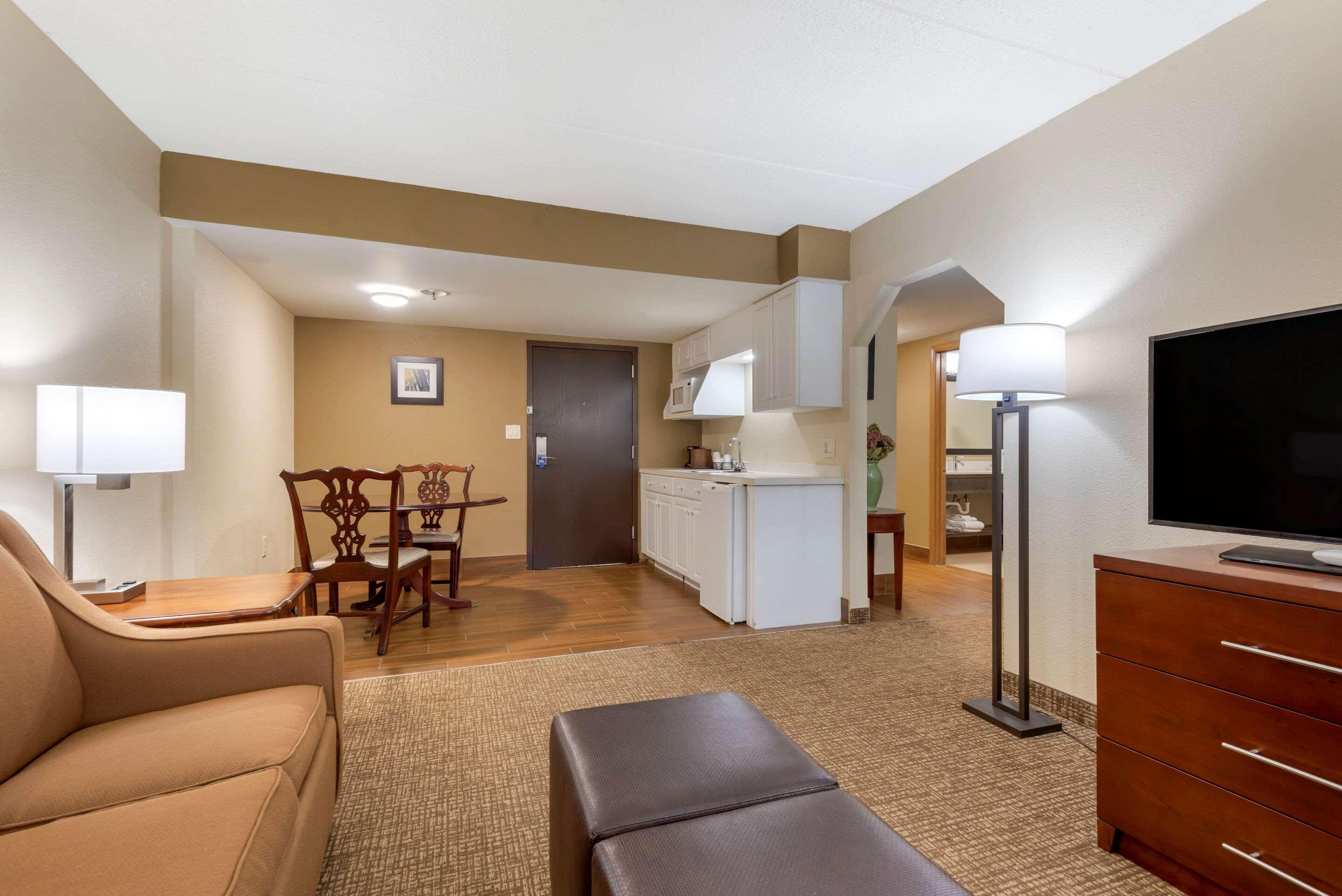 Comfort Inn Binghamton I-81 Экстерьер фото