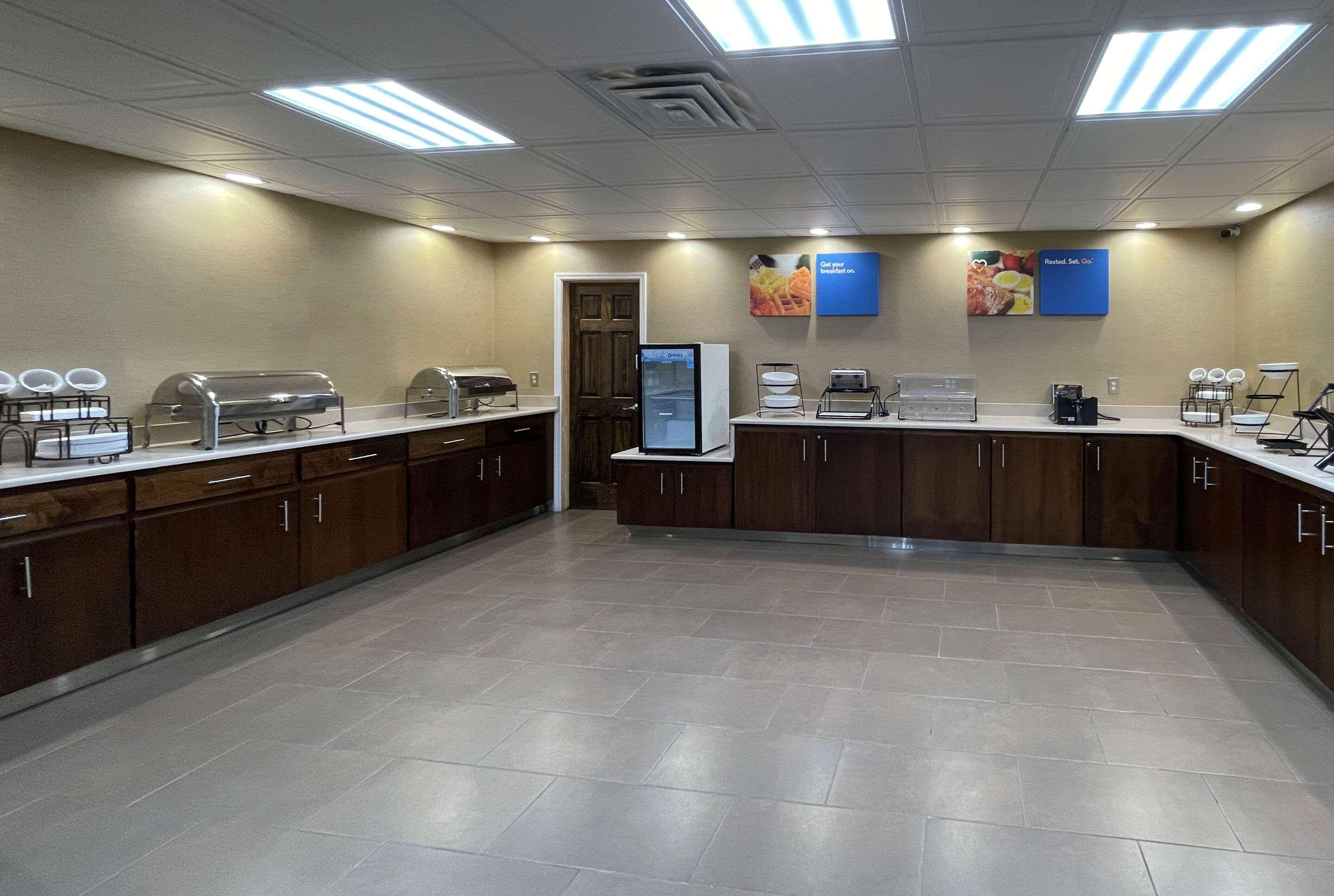 Comfort Inn Binghamton I-81 Экстерьер фото