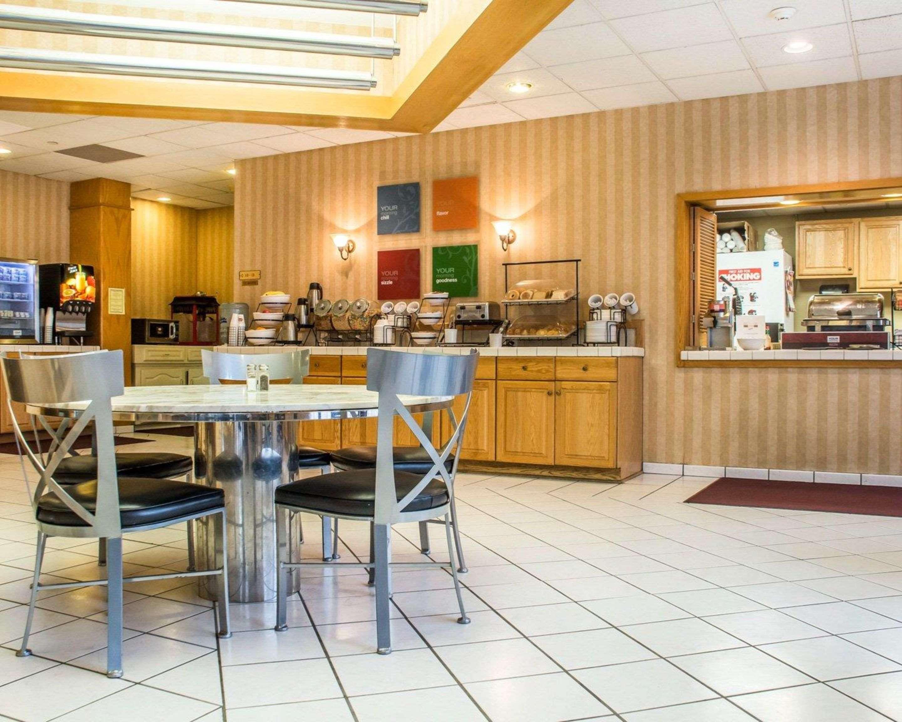 Comfort Inn Binghamton I-81 Экстерьер фото