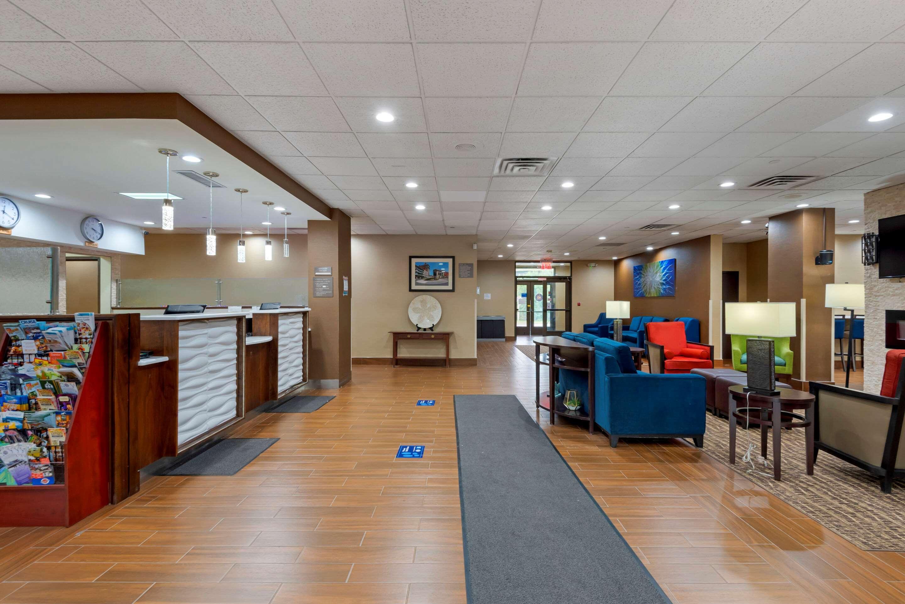 Comfort Inn Binghamton I-81 Экстерьер фото